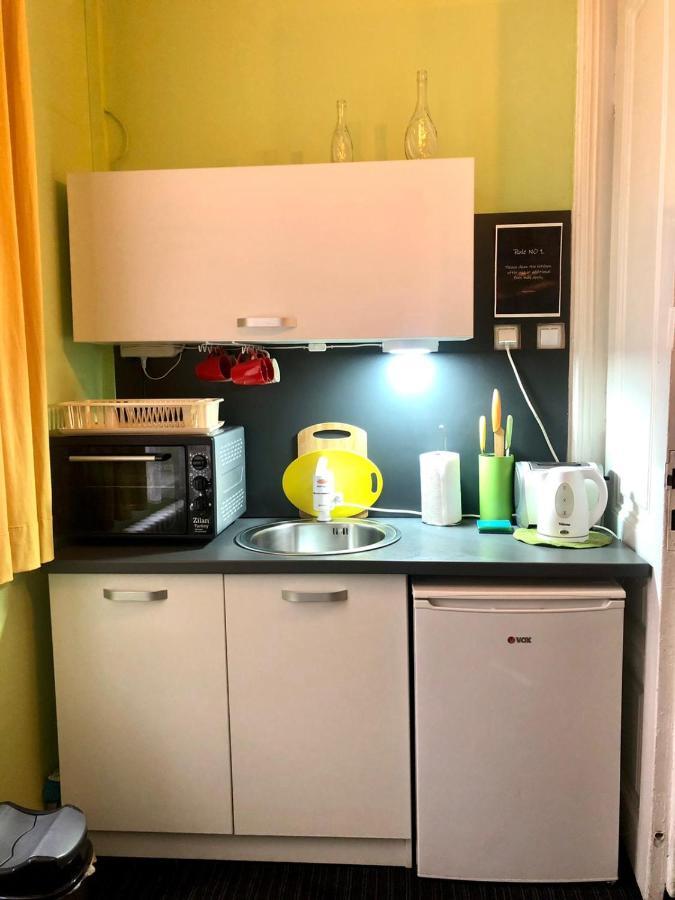 Spacious Tuzlaks Apartments Sarajevo Ferhadija Bagian luar foto