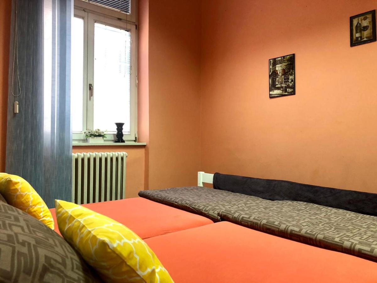 Spacious Tuzlaks Apartments Sarajevo Ferhadija Bagian luar foto